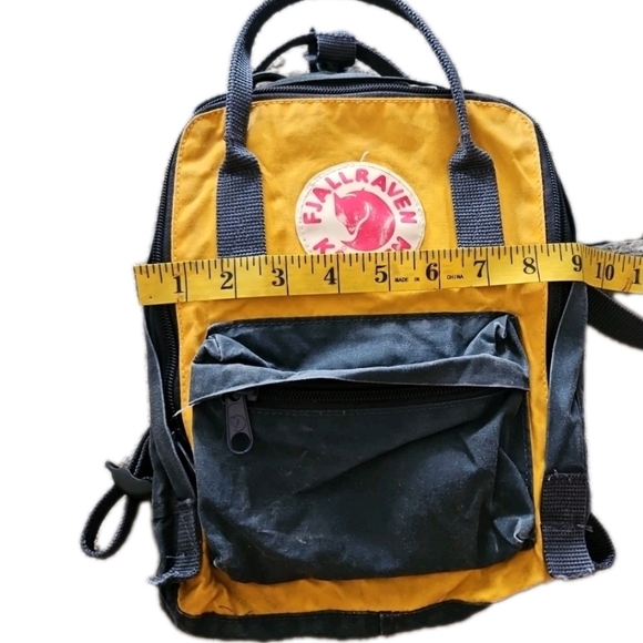 Fjallraven Kånken Faded Red Mini Everyday Outdoor Backpack - Picture 9 of 13
